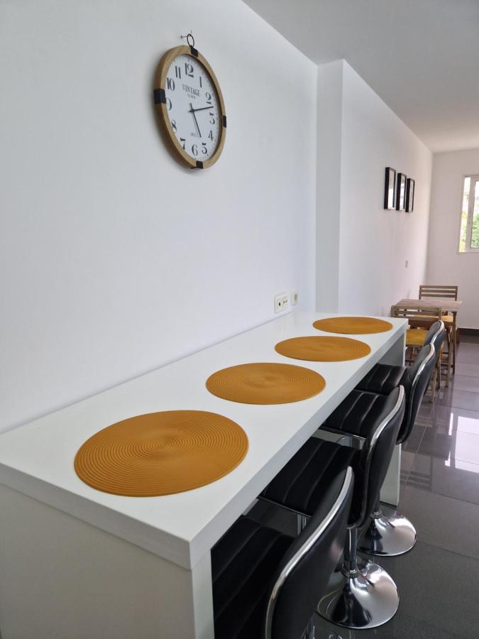 Cristinas 2 Bedroom Apartment Canico Esterno foto