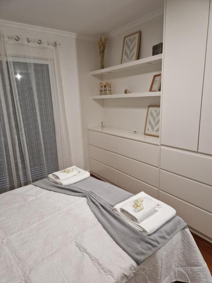 Cristinas 2 Bedroom Apartment Canico Esterno foto